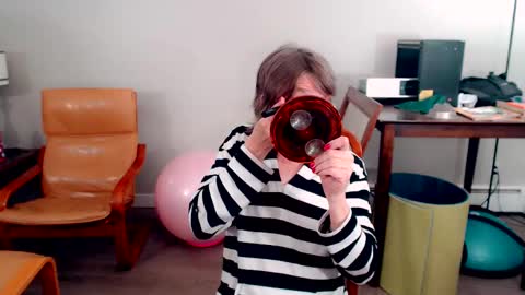 Snow Hobot online show from 12-14-25, 07:47