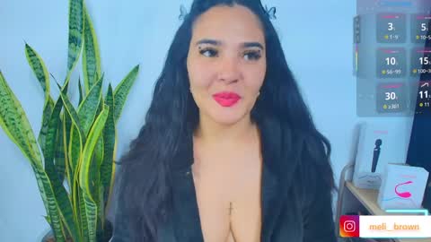    Independent model online show from 04-05-26, 08:00