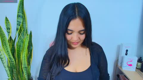    Independent model online show from 04-28-26, 10:48