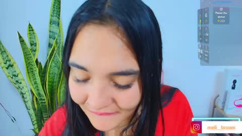    Independent model online show from 05-02-26, 05:51