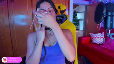 Snapshot of meli_pixel chatting on 01-03-25, 05:20 MELISSA online show from 01-03-25, 05:20