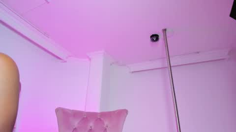 Meliissa online show from 02-17-25, 01:10