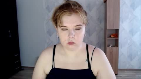 Melina online show from 10-13-25, 09:42