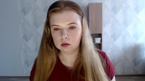 Snapshot of melina_beauty chatting on 04-11-26, 07:45 Melina online show from 04-11-26, 07:45