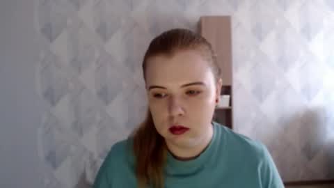 Snapshot of melina_beauty chatting on 04-24-26, 08:06 Melina online show from 04-24-26, 08:06