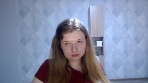Snapshot of melina_beauty chatting on 04-28-26, 06:57 Melina online show from 04-28-26, 06:57