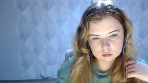 Snapshot of melina_beauty chatting on 04-29-26, 05:30 Melina online show from 04-29-26, 05:30