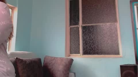 Melinda online show from 12-16-25, 01:16