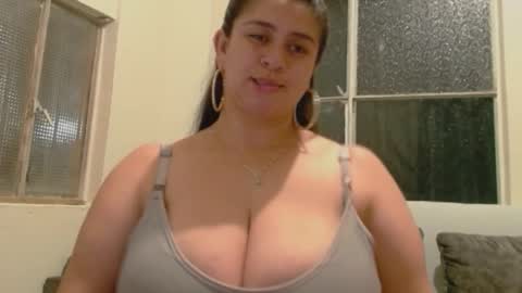 Snapshot of melinda_bob chatting on 03-07-26, 12:29 Melinda online show from 03-07-26, 12:29