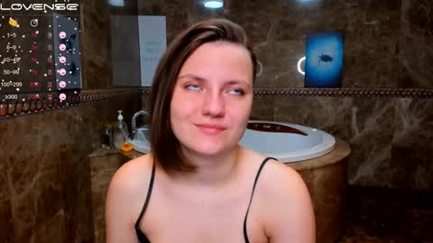 Melinda online show from 10-19-25, 12:22