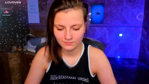 Snapshot of melindat chatting on 05-31-26, 06:09 Melinda online show from 05-31-26, 06:09