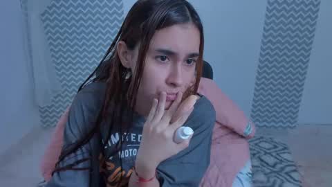 melisa528339 online show from 10-06-25, 10:18