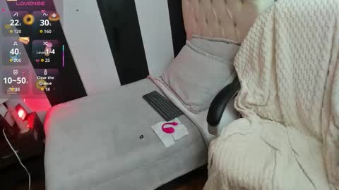 melisa_ss5 online show from 10-03-25, 01:41