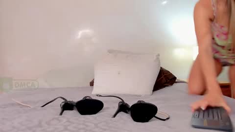 Melissa online show from 03-10-25, 06:12