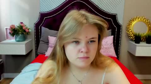 Sophia online show from 05-07-26, 05:35