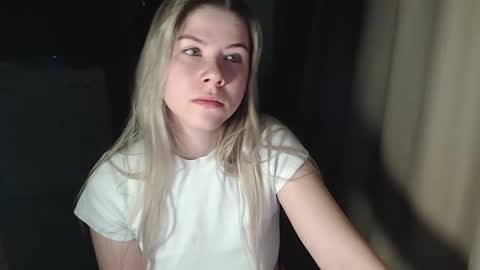 Melissa  Ray online show from 12-19-24, 11:14