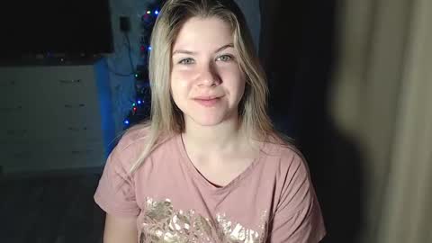 Melissa  Ray online show from 12-23-24, 05:43