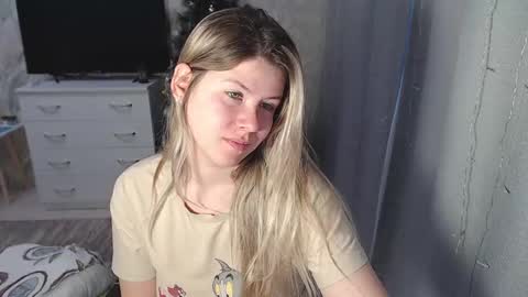 Melissa  Ray online show from 01-15-25, 03:11