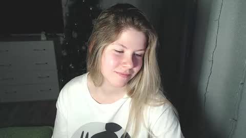 Melissa  Ray online show from 01-25-25, 06:13