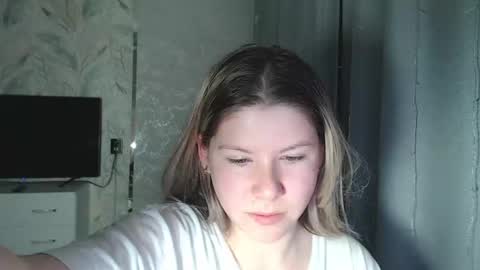 Melissa  Ray online show from 01-30-25, 05:39