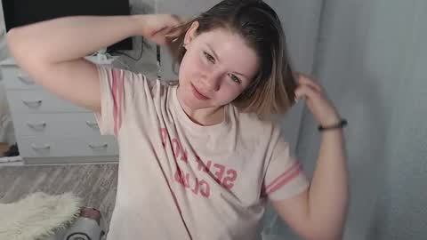 Melissa  Ray online show from 02-20-25, 02:40