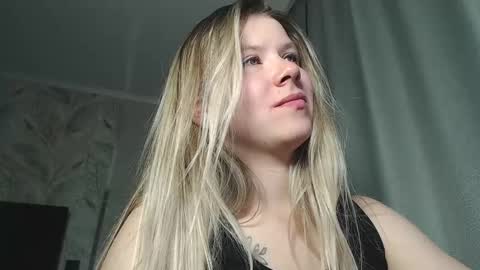 Melissa  Ray online show from 02-26-25, 08:22