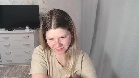 Melissa  Ray online show from 03-03-25, 02:04
