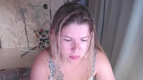 Melissa  Ray online show from 09-08-25, 06:40
