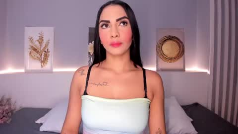 Snapshot of melissa__saenz_ chatting on 07-16-26, 03:23 M E L I S S A online show from 07-16-26, 03:23