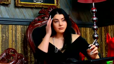 Snapshot of melissa_glow chatting on 12-17-24, 11:28 Melissa online show from 12-17-24, 11:28
