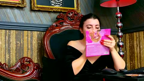 Snapshot of melissa_glow chatting on 01-13-25, 08:37 Melissa online show from 01-13-25, 08:37