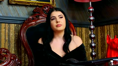 Snapshot of melissa_glow chatting on 01-18-25, 11:54 Melissa online show from 01-18-25, 11:54