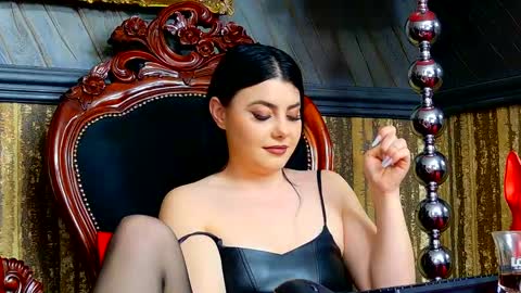 Snapshot of melissa_glow chatting on 02-28-25, 12:42 Melissa online show from 02-28-25, 12:42