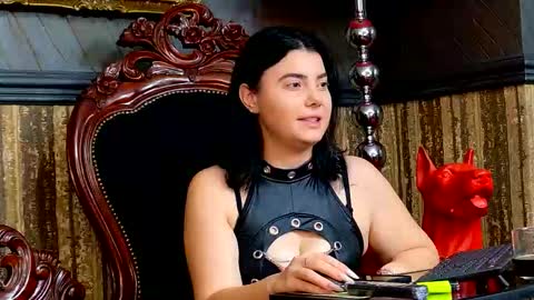 Snapshot of melissa_glow chatting on 10-25-25, 10:45 Melissa online show from 10-25-25, 10:45