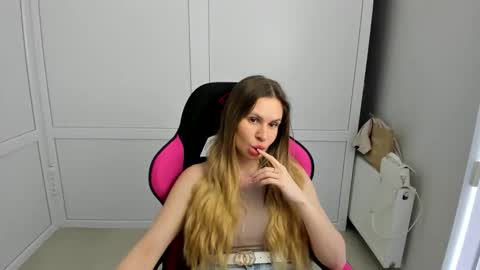 Melissa online show from 05-04-26, 09:27