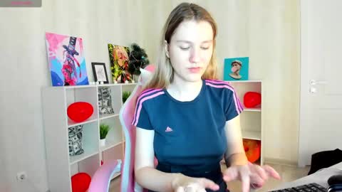 Snapshot of melissa_moooree chatting on 02-27-25, 11:20 melissa_moooree online show from 02-27-25, 11:20