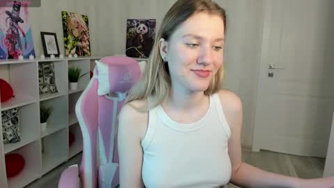 Snapshot of melissa_moooree chatting on 03-12-25, 11:42 melissa_moooree online show from 03-12-25, 11:42