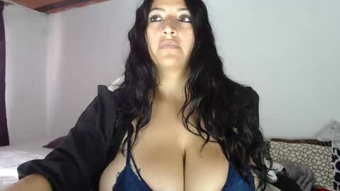 Snapshot of melissa_sexytits chatting on 01-02-25, 09:18 Lau online show from 01-02-25, 09:18