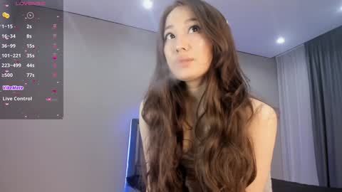 Lisaa online show from 12-29-24, 12:01