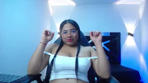 Snapshot of melissahex chatting on 10-11-25, 12:36 Melissa online show from 10-11-25, 12:36