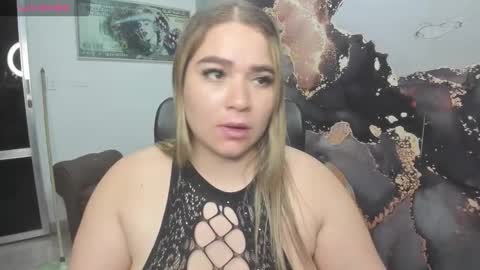 Snapshot of melissalabx69 chatting on 11-02-25, 02:08 MELISSA online show from 11-02-25, 02:08