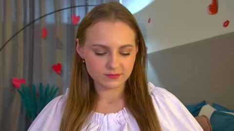 Snapshot of melissamelrey chatting on 04-16-26, 09:43 MelissaBerry online show from 04-16-26, 09:43
