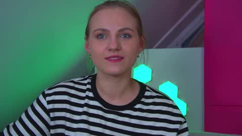 Snapshot of melissamelrey chatting on 04-19-26, 06:10 MelissaBerry online show from 04-19-26, 06:10
