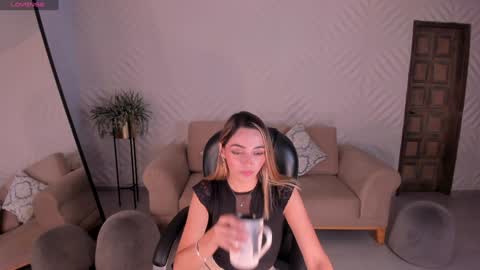 Call me Meli online show from 01-15-25, 02:49