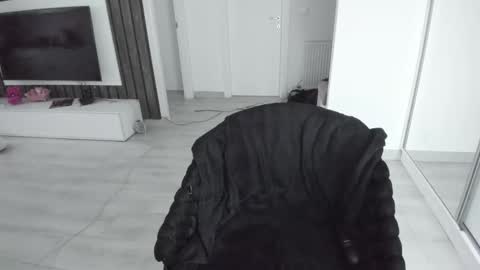 Ariana online show from 03-15-26, 07:36