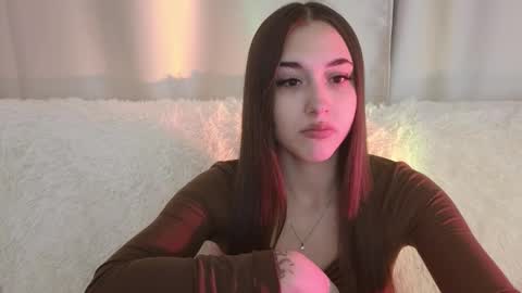 Mel online show from 10-06-25, 04:32