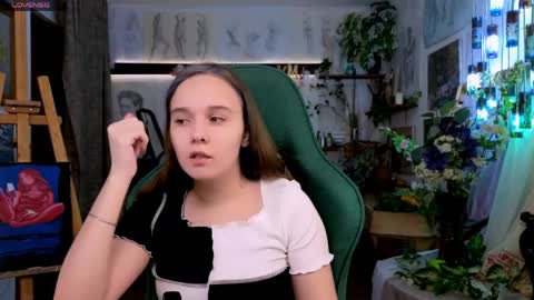 Snapshot of melissaravel chatting on 05-21-26, 04:58 melissaravel online show from 05-21-26, 04:58