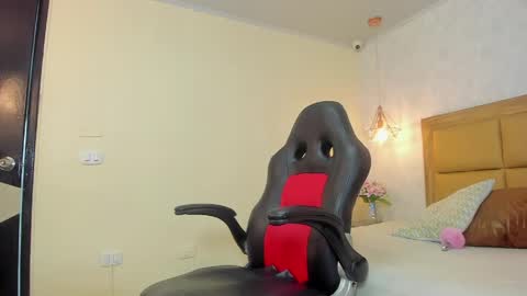    online show from 06-01-26, 07:37