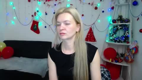 Snapshot of melissatylerbb chatting on 01-08-26, 09:33 Melissa online show from 01-08-26, 09:33