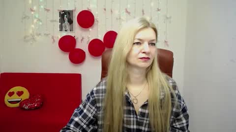 Snapshot of melissatylerbb chatting on 01-16-26, 06:17 Melissa online show from 01-16-26, 06:17